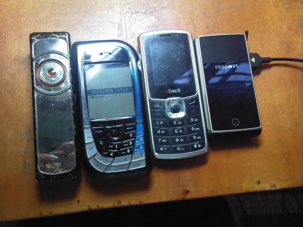 Topic Khoe điện thoại cùi bắp 1 thời gắn bó